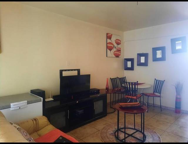 2 BEDROOM APARTMENT FOR SALE IN VANDERBIJLPARK CW 6